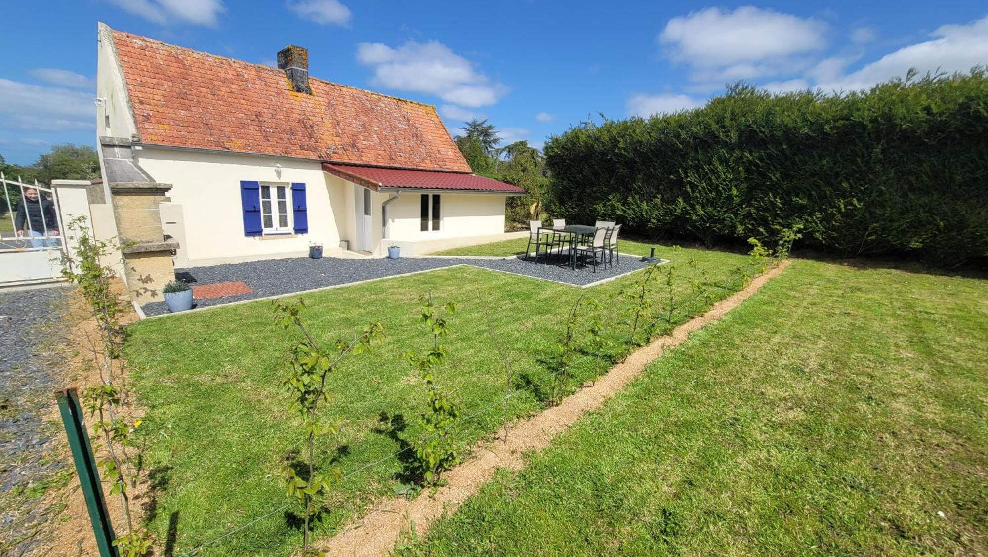 Gite Au Coeur Du Dday Brevands Exteriér fotografie